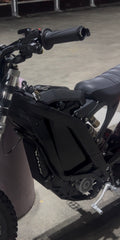 Invisible glossy black battery wrap