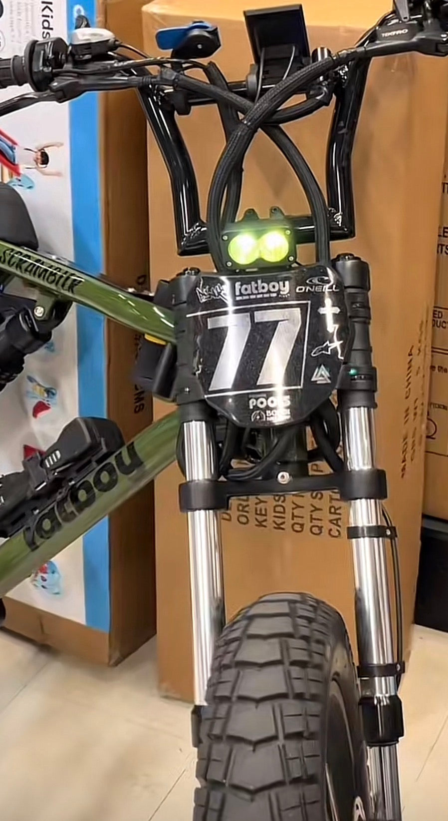 Chrome vinyl wrap for forks