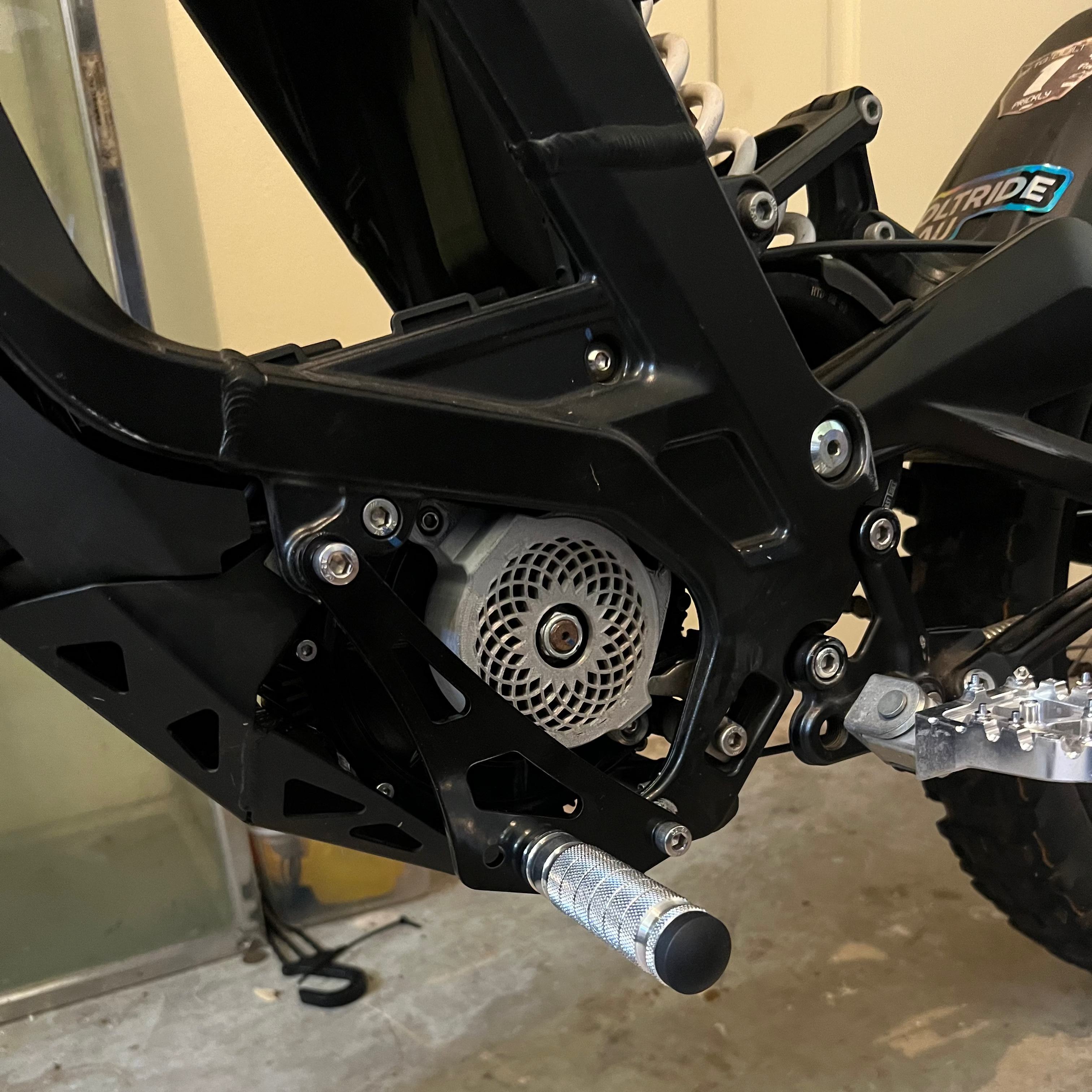 Surron light bee x foot lock